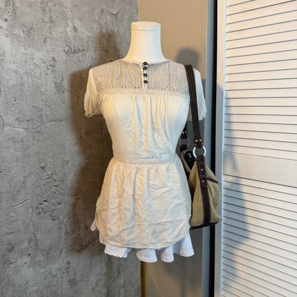 Cream Xhilaration Short Sleeve Top with Ruffle Details - Picture 3 of 7